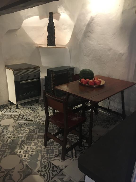 Stadthaus Mitten Im Kuenstlerviertel Von Arta Mit Zwei Wohnungen Экстерьер фото